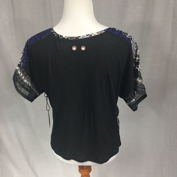 Line Dot NWT black blue patterned short sleeved top Medium - Picture 2 of 9